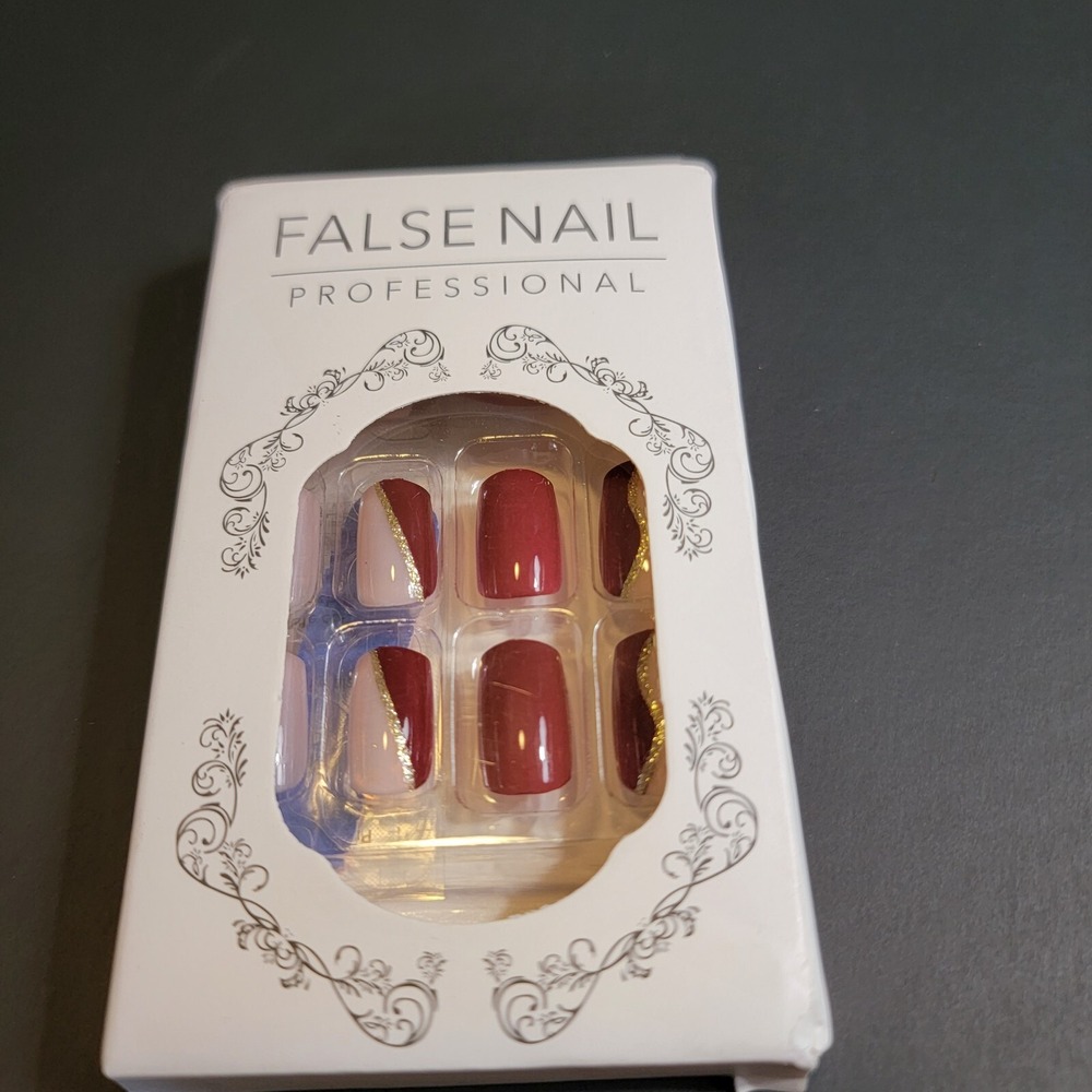 Self-adhesive Short Square Multi-colored Nails